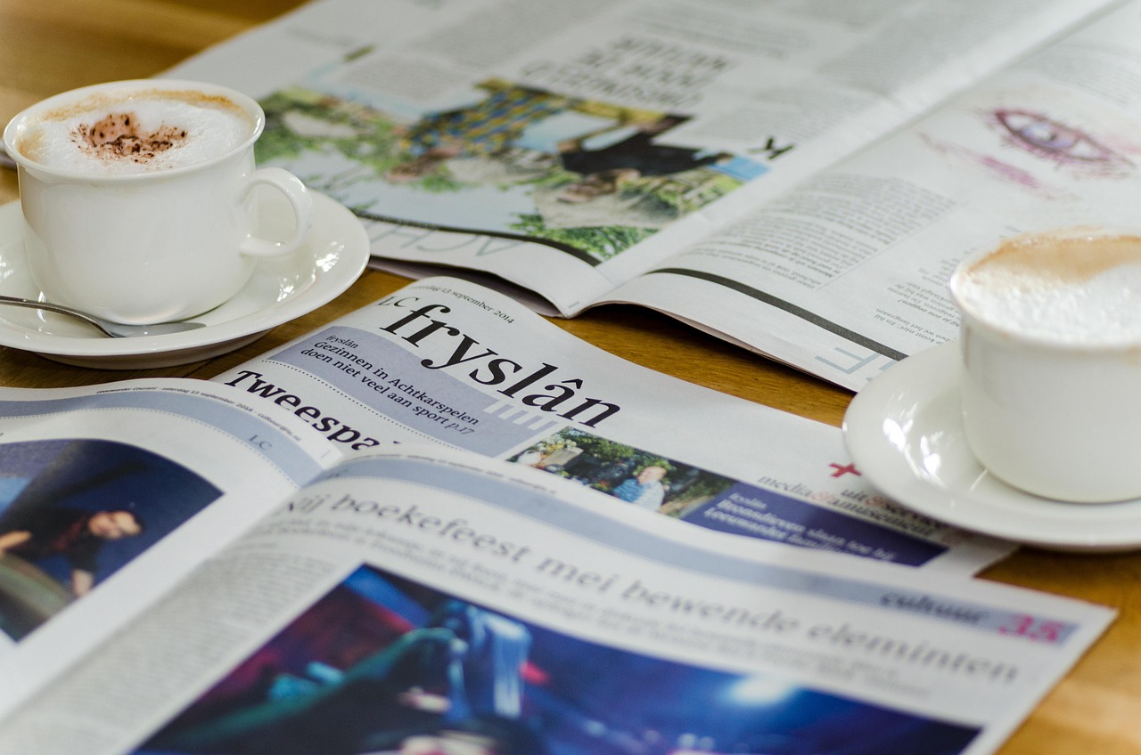 newspapers press news newspaper 444453