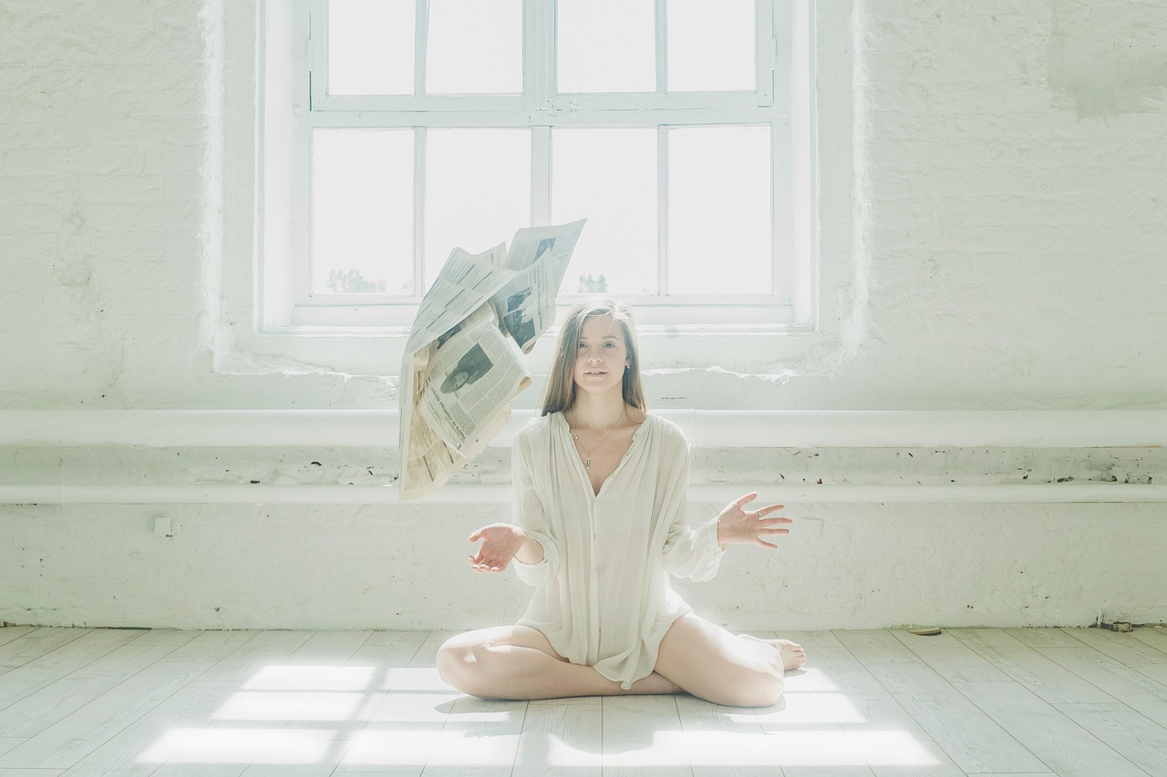 girl white young sunlight 3513341